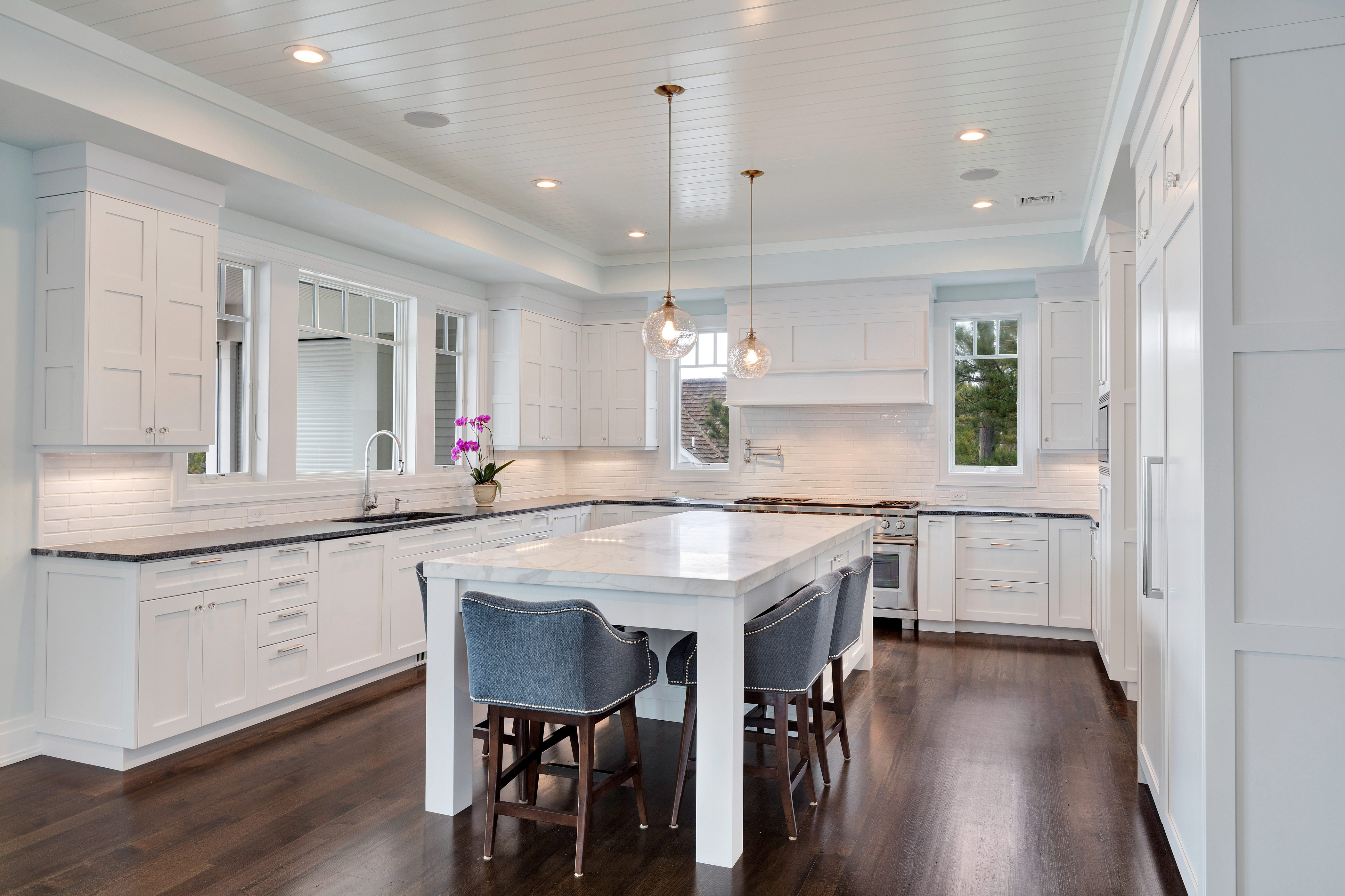 Transitional Kitchens White Cabinets - Antique White Transitional Style