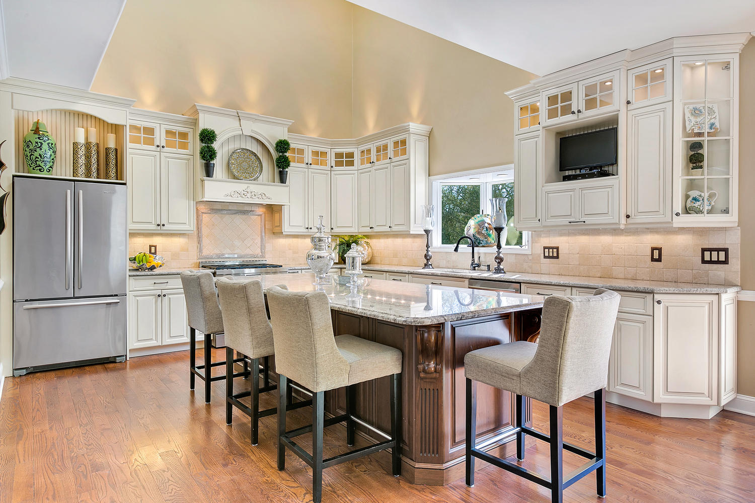 New Classic Kitchen Freehold New Jersey by Design Line Kitchens