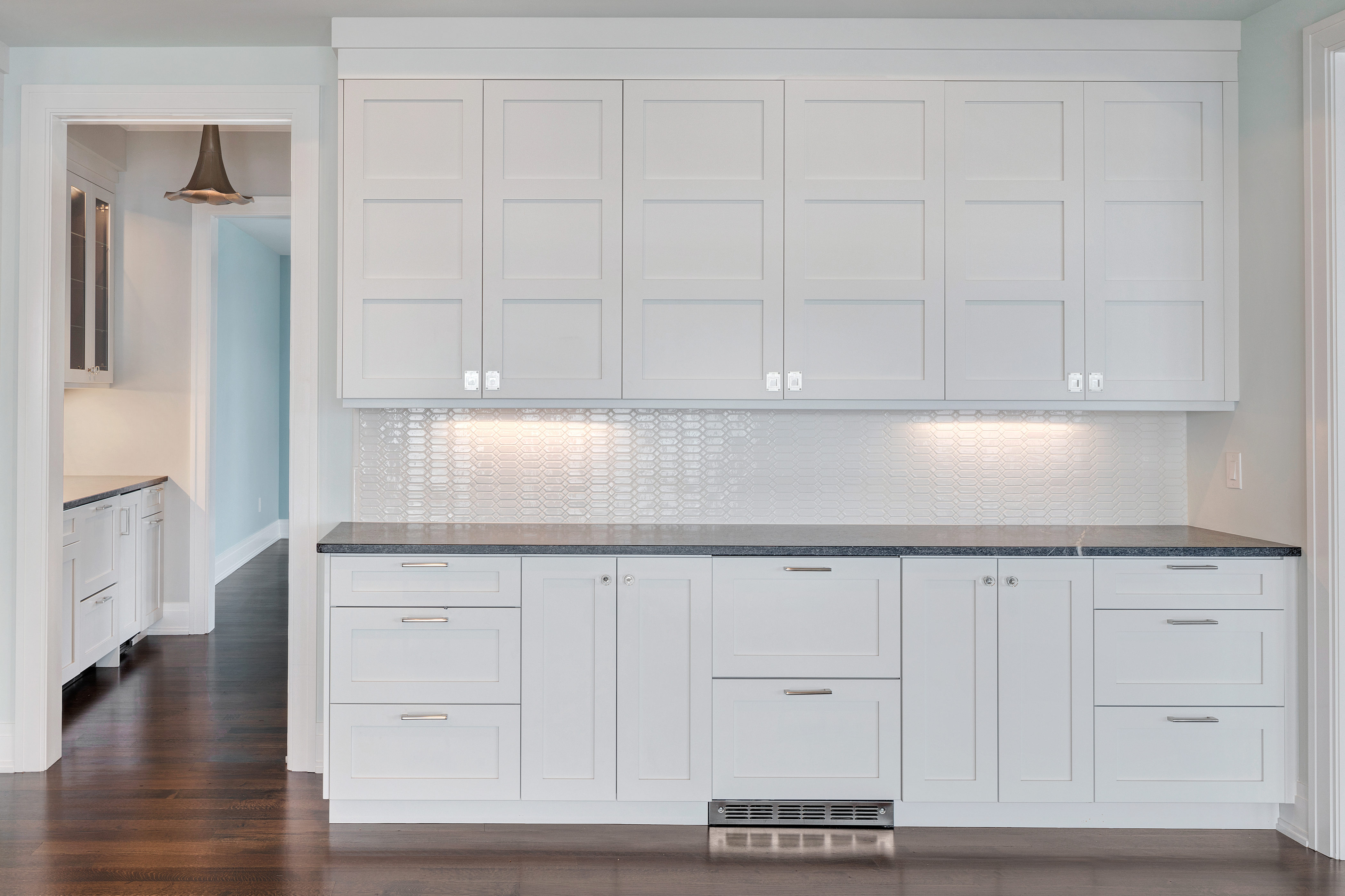 White Cabinets With Recessed Finger Pulls 2949 