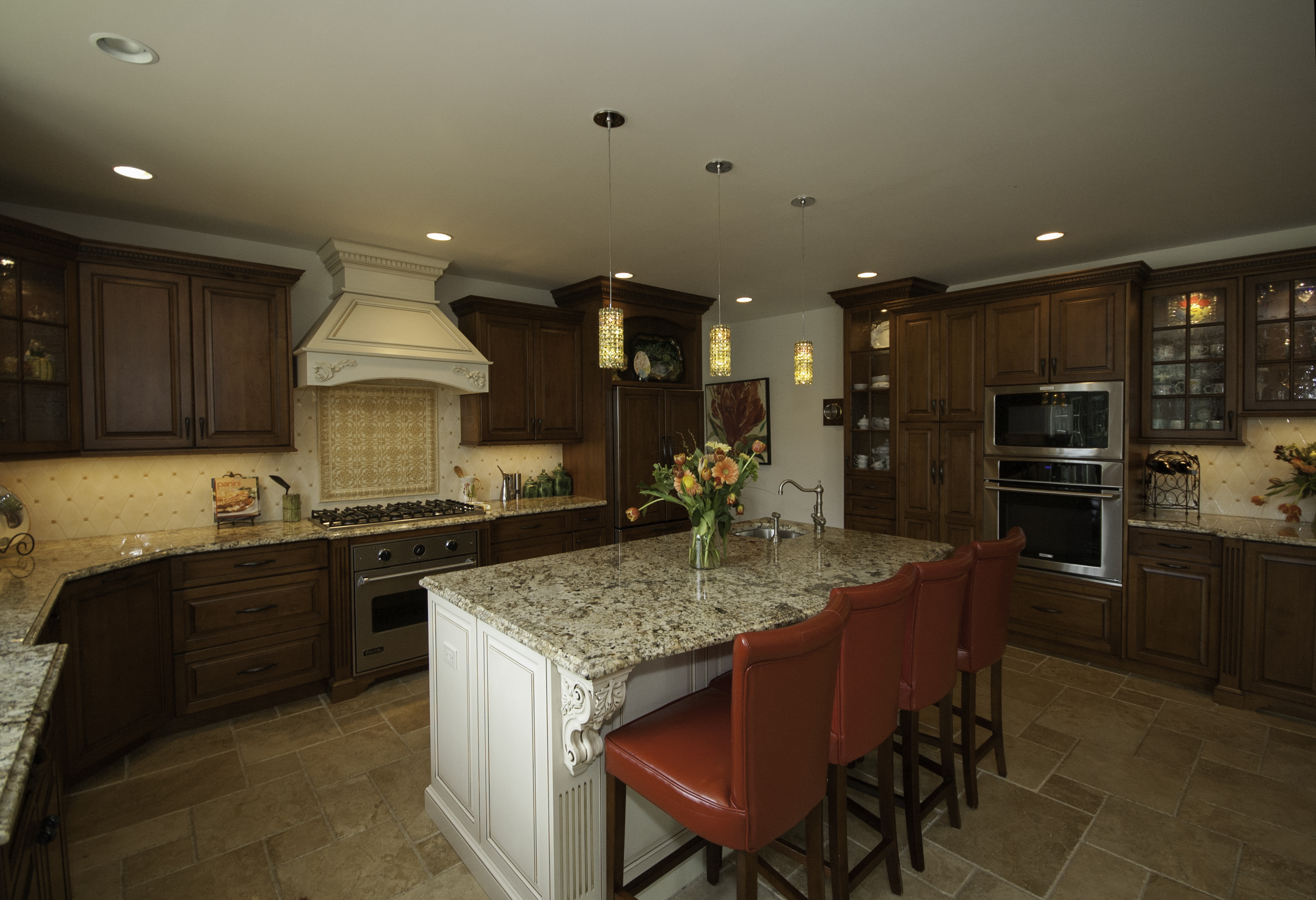 images of traditional kitchens