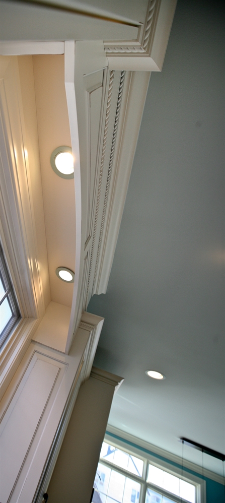Arched Valance with Light Box