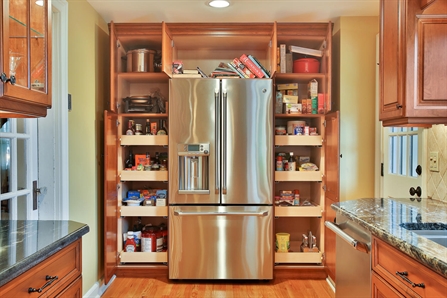 Plenty of Cabinet Storage
