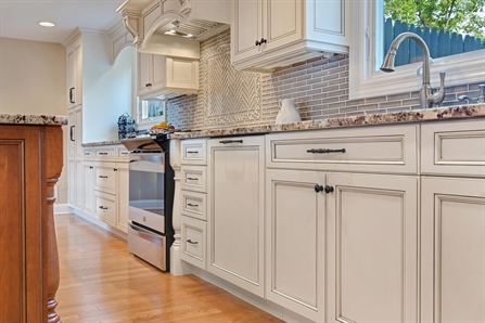 Long Kitchen Wall