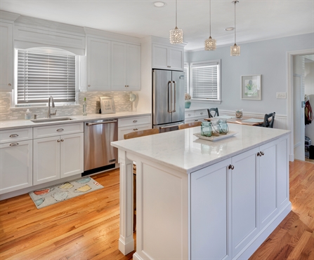Kitchen Island with Posts