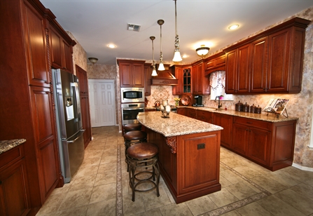 Large Kitchen with Island
