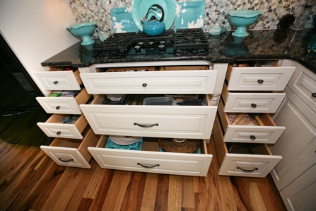 Lots of Drawer Storage