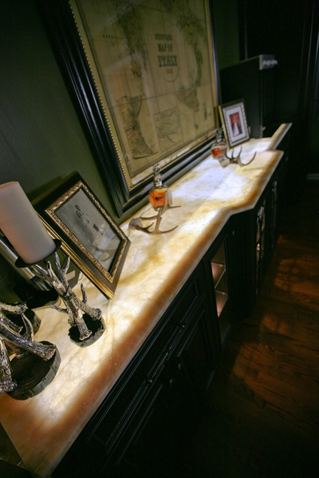 Onyx Backlit Countertop